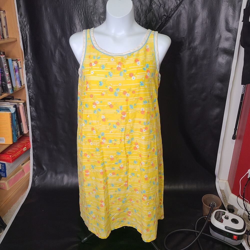 Vintage 70s Sears brand yellow floral striped tennis dress, size extra large